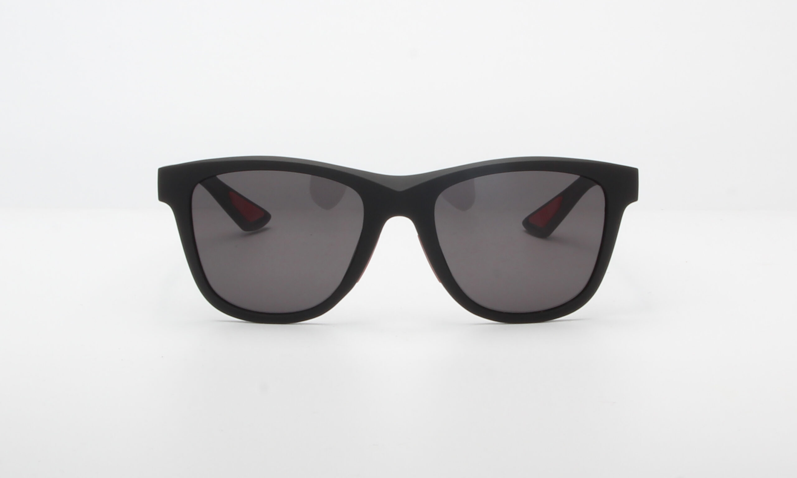 SKYE Black/Grey